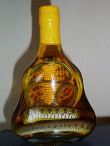 576px-Snake_wine